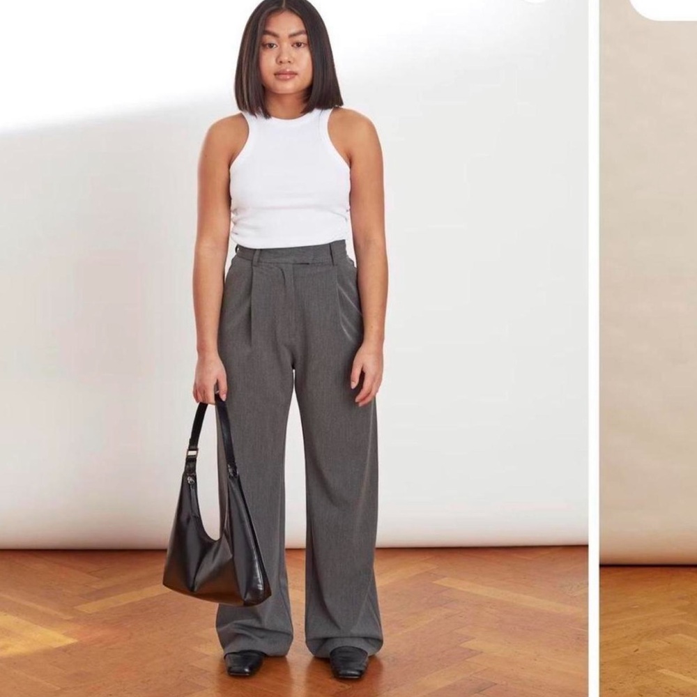 Djerf Avenue Favorite Pants in Grey
Size XXS